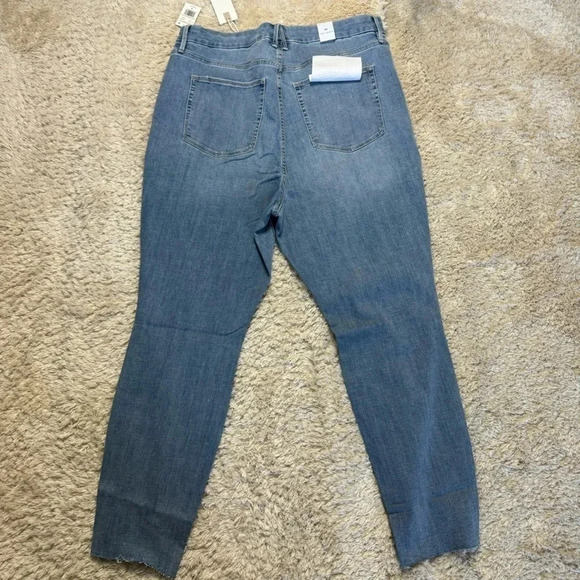 Good American women’s good legs raw step hem skinny jeans size 20 - Picture 3 of 10